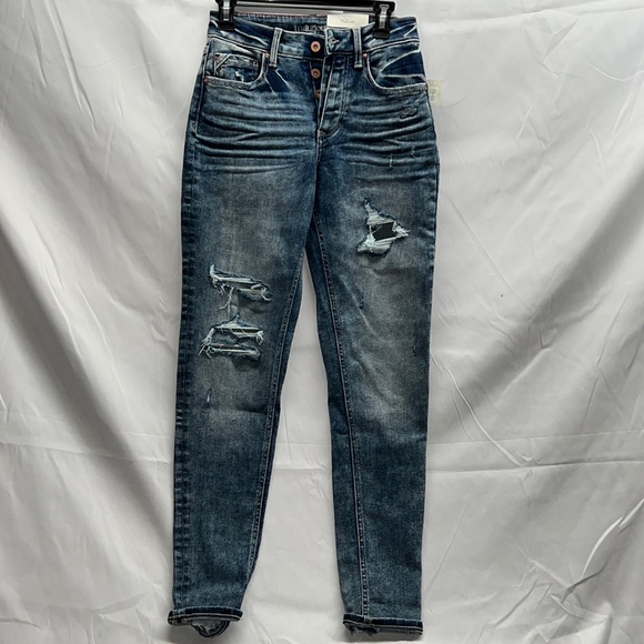 NWT - Maurices High-Rise "Boyfriend Edgely" Distressed Jeans - Size 0 Regular - Picture 2 of 11